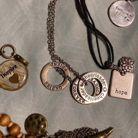 Boss B*tch Box Full of Inspirational Message Jewelry Bundle & Box - Picture 15 of 16